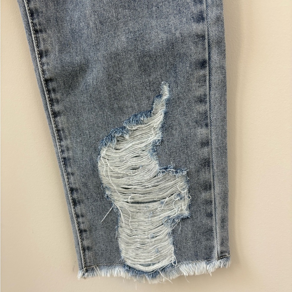 NET! Dance Marvel Distressed Jeans - Picture 5 of 9